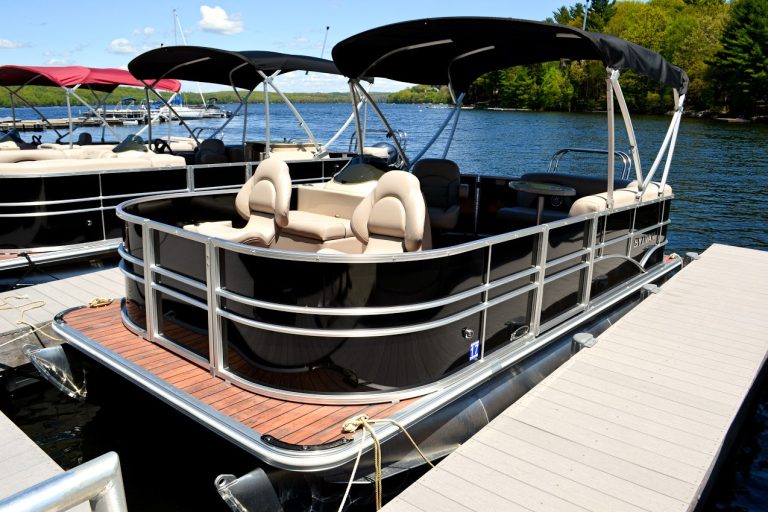 Rent a boat for the 2025 season